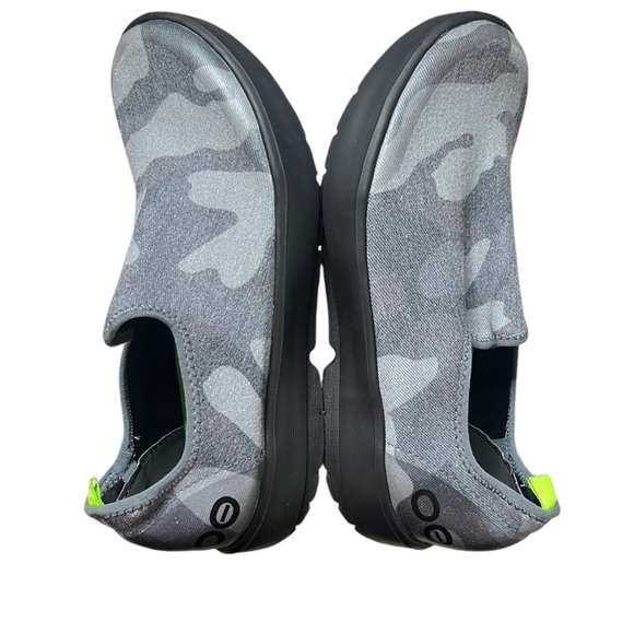 OOFOS OOmg eeZee low shoe size women’s 8. - Picture 4 of 9